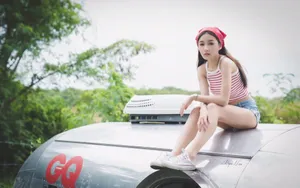 青春性感小美女图片壁纸_8