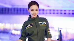 女主持人彭晓冉图片壁纸_8