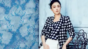 美女蒋欣桌面壁纸图片_12