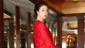 美女蒋欣桌面壁纸图片_15