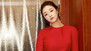 美女蒋欣桌面壁纸图片_17