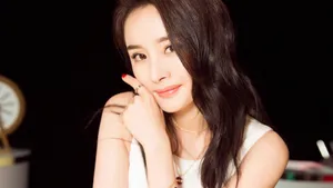女演员杨幂最新写真壁纸_10