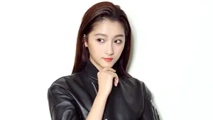 国民闺女关晓彤图片壁纸_11