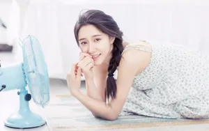 清新脱俗美女写真桌面壁纸_6