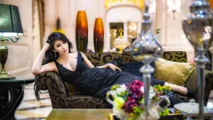 各种姿态的美女图片壁纸_20