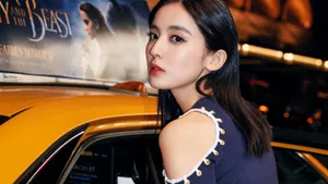 古力娜扎桌面壁纸_9