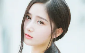 高清白衣女子图片壁纸_6