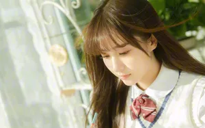 治愈系校园美女图片壁纸_7