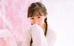 粉色少女图片壁纸_6