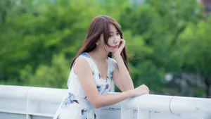 白嫩小美女写真壁纸_4