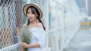 白嫩小美女写真壁纸_10
