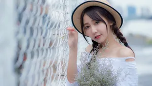 白嫩小美女写真壁纸_11