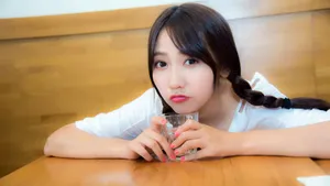白嫩小美女写真壁纸_14