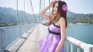 美女王明明图片壁纸_12