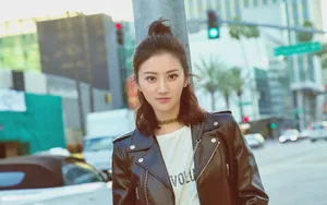 美女明星景甜街拍桌面壁纸_5