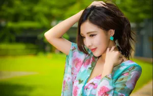 亚洲美女壁纸大全_11
