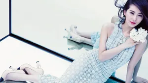 青春漂亮的美女图片壁纸_3