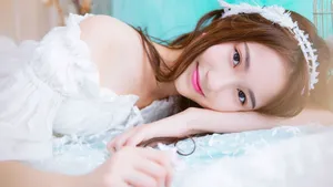 粉色漂亮妹子图片壁纸_3