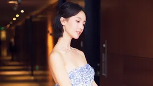 女明星金晨桌面壁纸_18