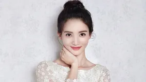 女明星金晨桌面壁纸_20