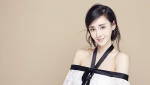 美女王若心图片_5