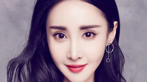 美女王若心图片_7