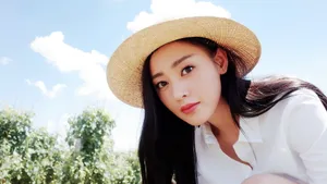 张天爱桌面壁纸