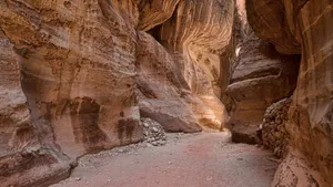 荒漠戈壁峡谷风景图片_13