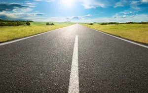 沿途公路的风景图片_2