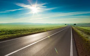 沿途公路的风景图片_5