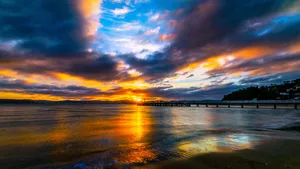 黄昏海边夕阳残阳图片_5