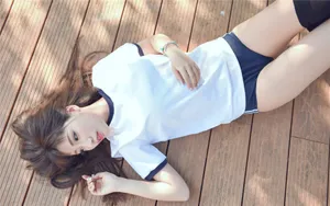 清纯运动美女图片壁纸_4