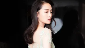 美女明星李沁图片_5