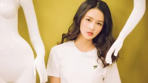 美女明星李沁图片_15