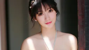 柳岩最新图片壁纸_5