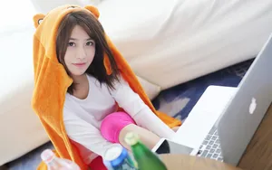居家少妇写真图片壁纸_7