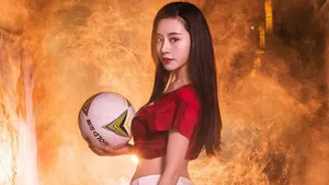 足球宝贝妍子沁性感写真壁纸_10