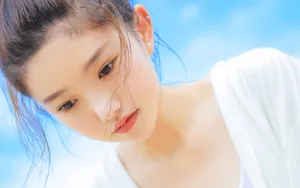 海边清纯可人美女壁纸