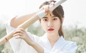 白色剑道服美少女图片壁纸