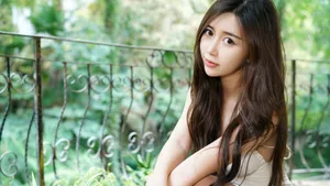 高颜值美女图片壁纸_5