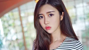 高颜值美女图片壁纸_8