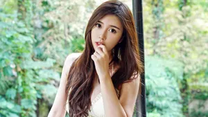 高颜值美女图片壁纸_12