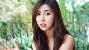 高颜值美女图片壁纸_16