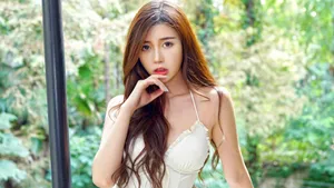 高颜值美女图片壁纸_19