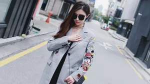 美女方安娜桌面壁纸_7