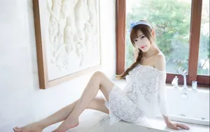 甜美性感美女桌面壁纸_3