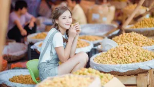 清新白嫩美女桌面壁纸_3