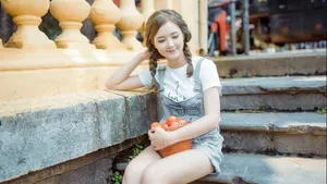 清新白嫩美女桌面壁纸_8