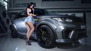 路虎揽胜运动版美女模特图片_6