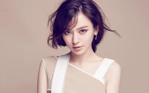 美女施诗图片壁纸